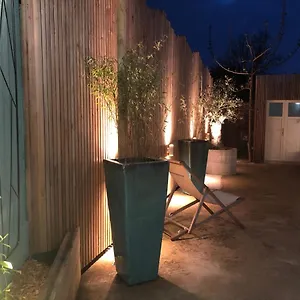 Hébergement de vacances Du Mann Petite Maison Jardin à 100m Du Port De Avec Parking Privé, Vannes